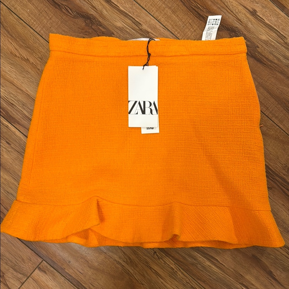 Zara Women's Bright Orange Mini Skirt